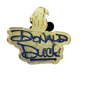 Donald Duck Gold Signature Autograph Disney Lapel Pin Lanyard Series 2004